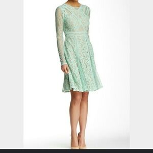 BCBGMaxAzria Mint Lace Long Sleeve Dress euc